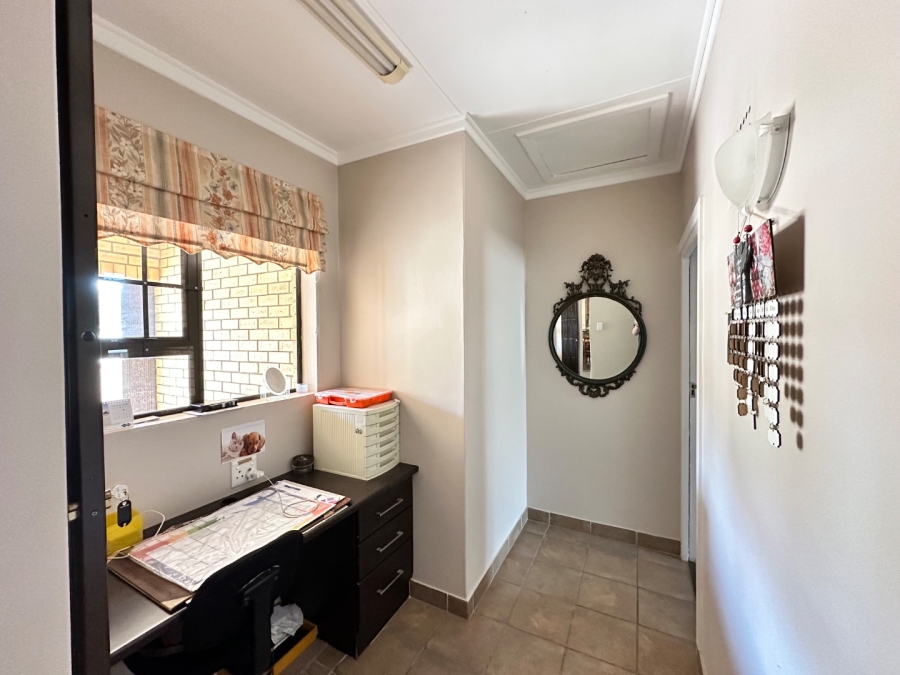 4 Bedroom Property for Sale in Diaz Beach Western Cape